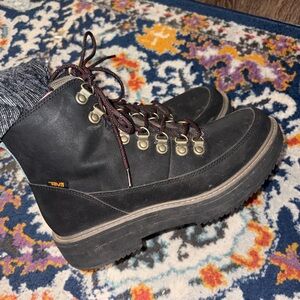 Womens Black Teva Midform Leather  Boots 8.5